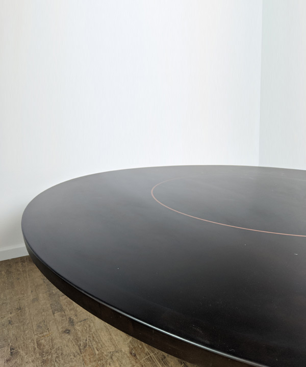 80 D Centered Ring Table